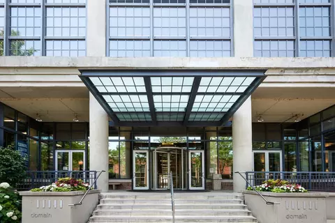 900 N Kingsbury St #1001, Chicago, IL 60610
