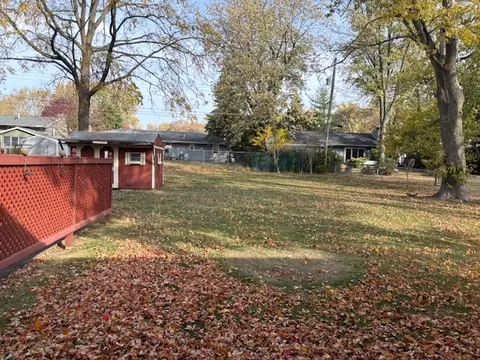 12 Linda Ln, Normal, IL 61761 photo 3