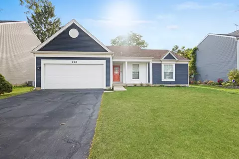 798 Burning Trl, Carol Stream, IL 60188