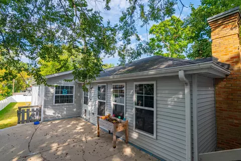 39271 N Petite Ct, Lake Villa, IL 60046
