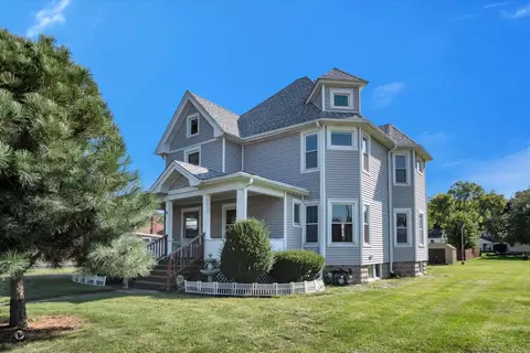 441 S Second St, Peotone, IL 60468