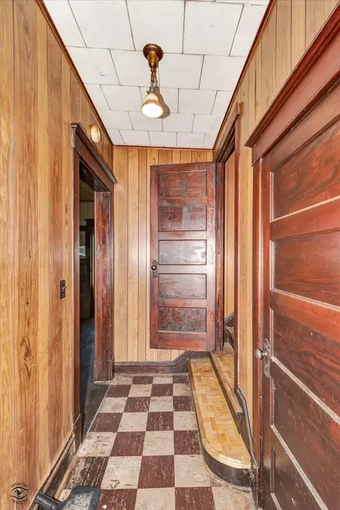Entry Way - 441 S Second St, Peotone, IL 60468 photo 3 of 6