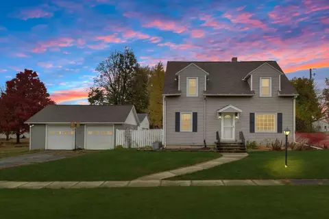Exterior - 126 Elm St, Elliott, IL 60933 photo 3 of 10