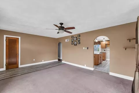 Living - 126 Elm St, Elliott, IL 60933 photo 4 of 6
