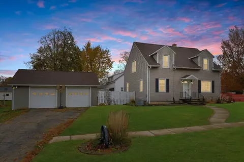 Exterior - 126 Elm St, Elliott, IL 60933 photo 4 of 10