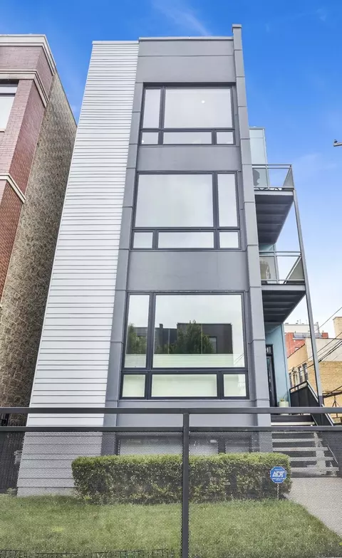 1545 W Montana St #3, Chicago, IL 60614