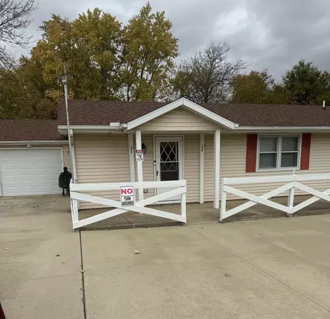 203 E Front St, Mansfield, IL 61854
