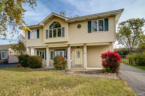 7609 Oak Grove Ave, Justice, IL 60458
