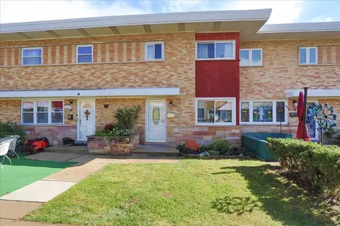 160 E Northwest Hwy #E, Des Plaines, IL 60016