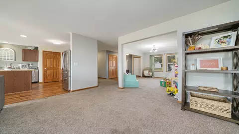 Entry Way - 830 Acadia St, Roscoe, IL 61073 photo 1 of 2