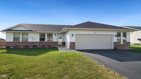 830 Acadia St, Roscoe, IL 61073