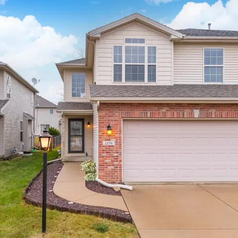 1176 Heron, Normal, IL 61761