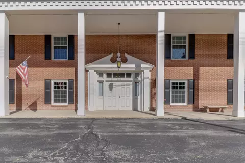 602 S Mercer Ave #224, Bloomington, IL 61701