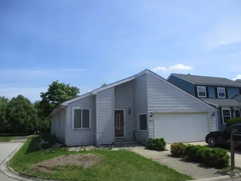 6371 Winstead Ct, Lisle, IL 60532