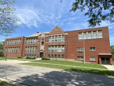530 E Highland Ave #B11, Villa Park, IL 60181