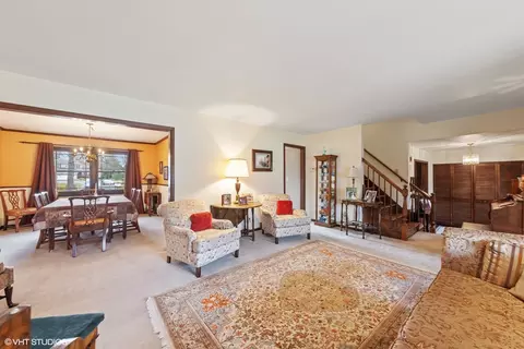540 Stevens Ct, Sleepy Hollow, IL 60118 photo 8