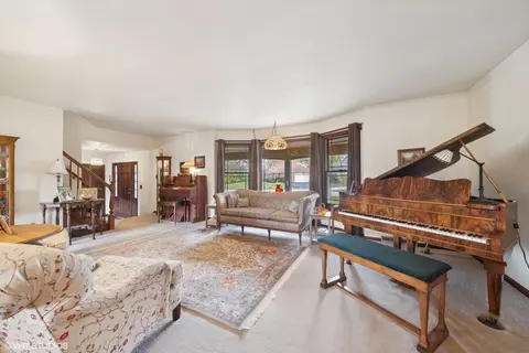 540 Stevens Ct, Sleepy Hollow, IL 60118 photo 7