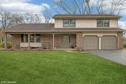 540 Stevens Ct, Sleepy Hollow, IL 60118