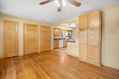Other - 9050 Elm Ave, Burr Ridge, IL 60527 photo 4 of 8