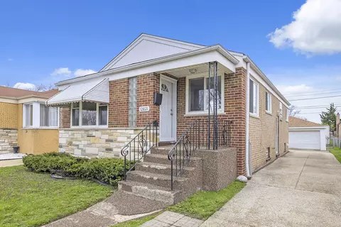 12821 S Racine Ave, Calumet Park, IL 60827