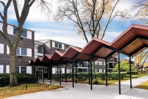 8700 Skokie Blvd #3OS, Skokie, IL 60077