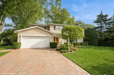1503 Basswood Cir, Glenview, IL 60025