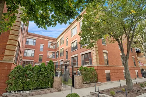 4140 N Kenmore Ave #2, Chicago, IL 60613