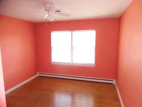 Bedroom - 56 Forest Trl, Oak Brook, IL 60523 photo 4 of 6