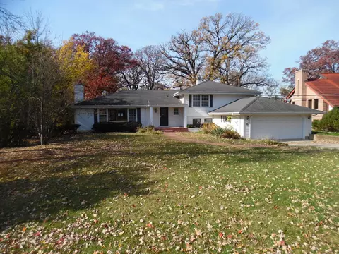 Exterior - 56 Forest Trl, Oak Brook, IL 60523 photo 2 of 6