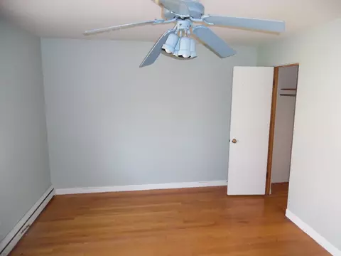 Bedroom - 56 Forest Trl, Oak Brook, IL 60523 photo 3 of 6