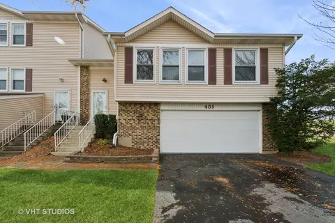 451 Sullivan Cir, Bolingbrook, IL 60440