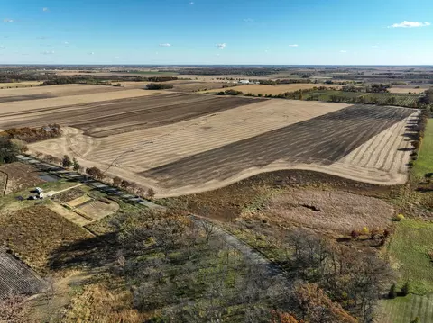 00 State Line Rd, Hebron, IL 60034
