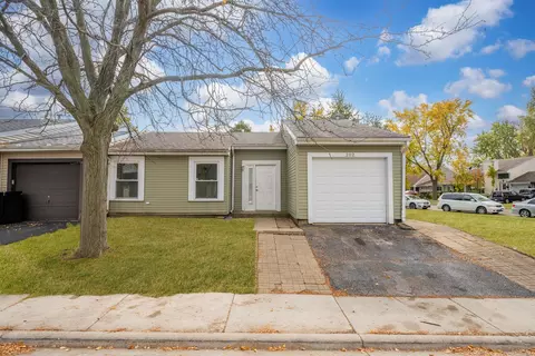 202 W Birchwood Dr #202, Romeoville, IL 60446