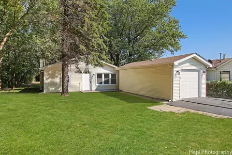 39097 N Green Bay Rd, Beach Park, IL 60087