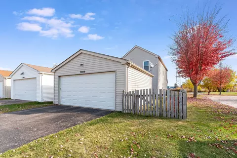 2000 Union Mill Dr, Aurora, IL 60503 photo 2