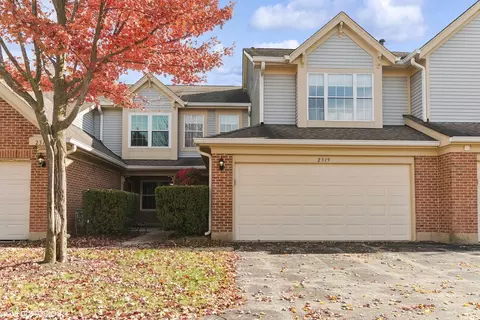 2319 Sedgfield Ct, Schaumburg, IL 60194