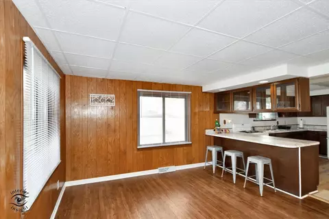 28 E 31st St, Steger, IL 60475 photo 8