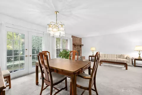 1816 Courtenay Dr, Wheaton, IL 60189 photo 7