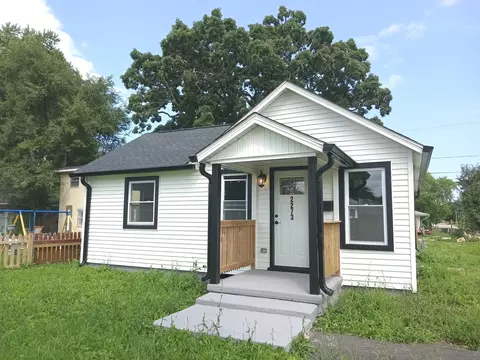 2273 Galilee Ave, Zion, IL 60099