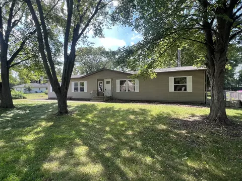 240 N Shabbona St, Coal City, IL 60416