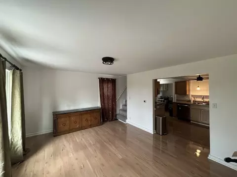 665 Wellington Ave, Elgin, IL 60120 photo 5