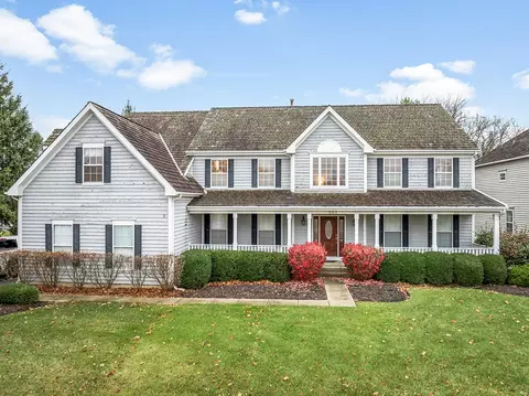101 Bridle Path Ln, Fox River Grove, IL 60021