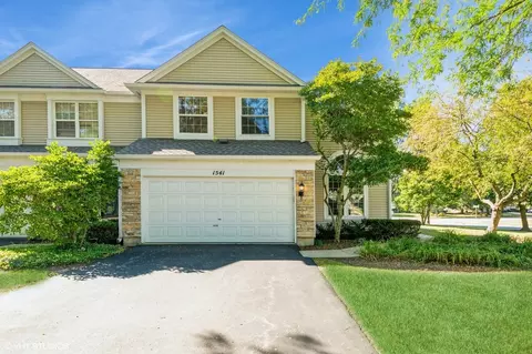 Exterior - 1541 Diamond Dr, Hoffman Estates, IL 60192 photo 2 of 6