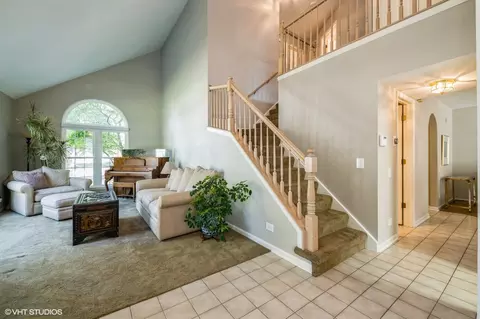 Other - 1541 Diamond Dr, Hoffman Estates, IL 60192 photo 1 of 7