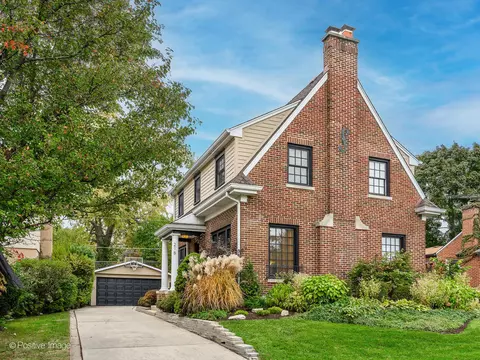 218 East Ave, Park Ridge, IL 60068