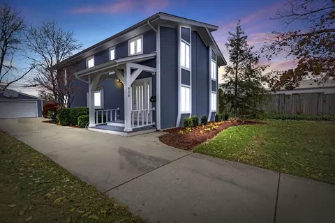 828 Jefferson St, Hinsdale, IL 60521