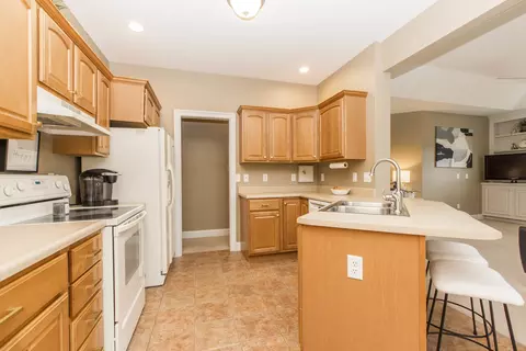 2 Arbor Ct, Bloomington, IL 61704 photo 12