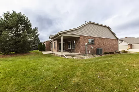 2 Arbor Ct, Bloomington, IL 61704 photo 31