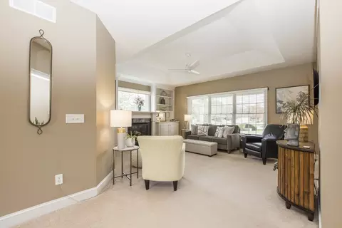2 Arbor Ct, Bloomington, IL 61704 photo 5