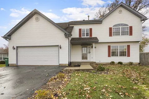 102 Bushthorn Dr, Elwood, IL 60421